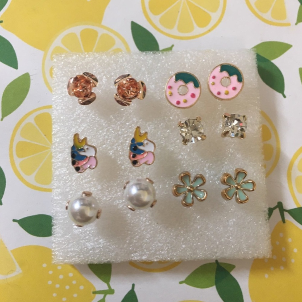 🍊 NWT Stud Earrings Bundle Lot 18